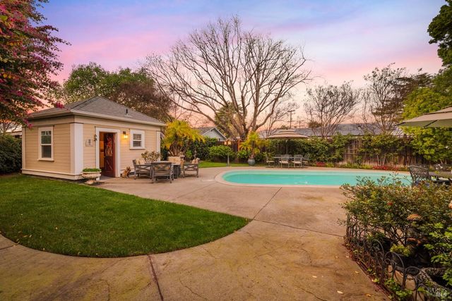 306 Buck Ave, Vacaville, CA 95688