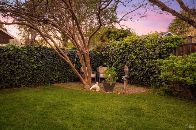 306 Buck Ave, Vacaville, CA 95688