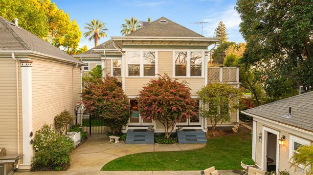 306 Buck Ave, Vacaville, CA 95688