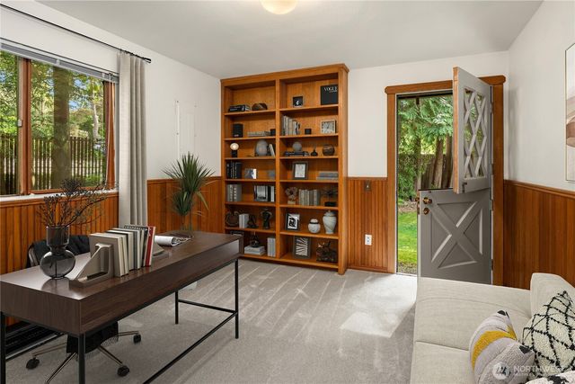 5709 80th Avenue SE, Mercer Island, WA 98040
