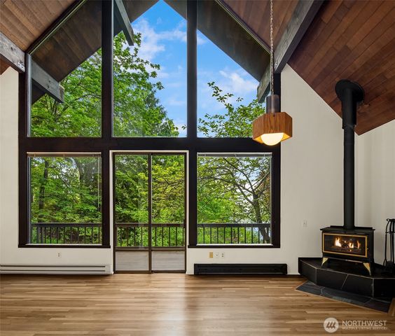 5709 80th Avenue SE, Mercer Island, WA 98040