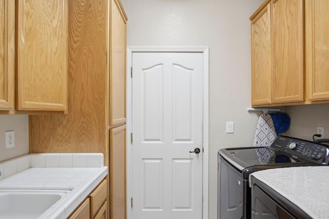 1900 Alex Way, Turlock, CA 95382