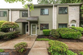 202 VALLEY DR #202, West Chester, PA 19382