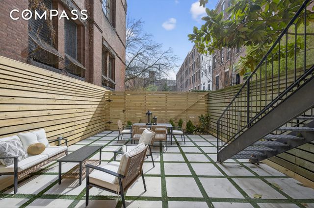 228 Lenox Avenue, New York City, NY 10027