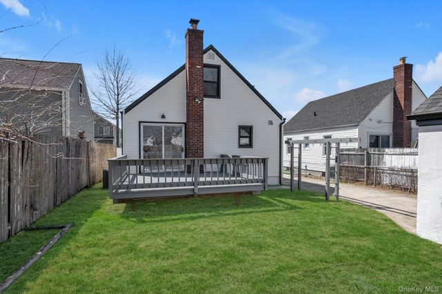 1568 Madison Street, Elmont, NY 11003