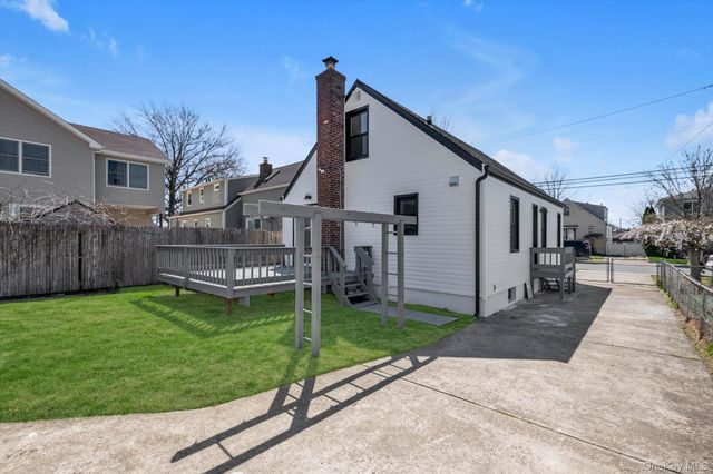 1568 Madison Street, Elmont, NY 11003