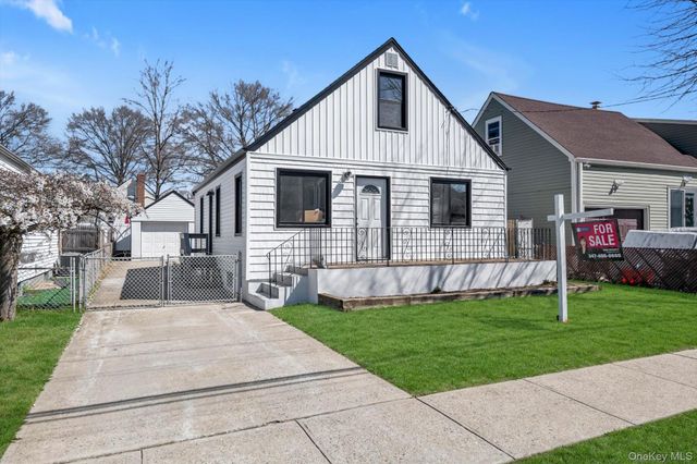 1568 Madison Street, Elmont, NY 11003
