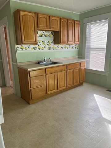 3 Orchard St A, Millbury, MA 01527