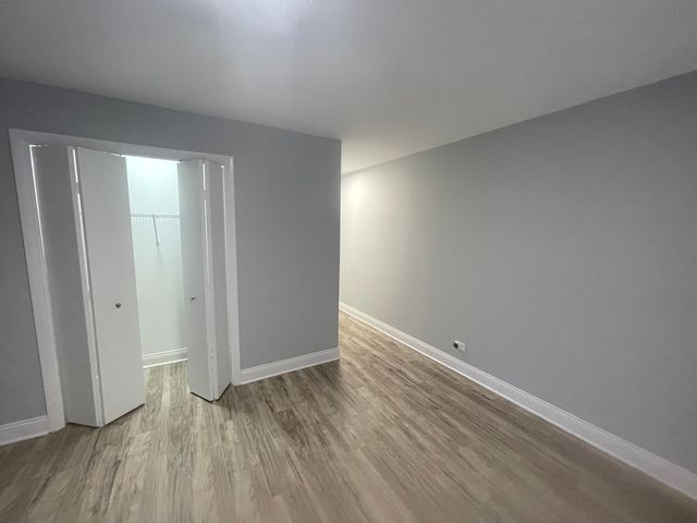 121 S Spruce Avenue 103, Wood Dale, IL 60191