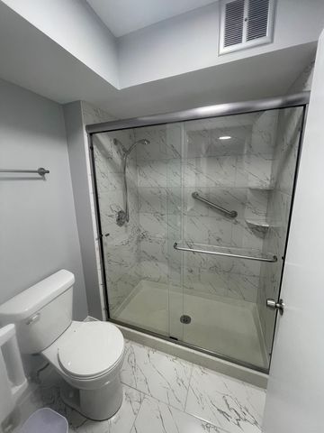 121 S Spruce Avenue 103, Wood Dale, IL 60191