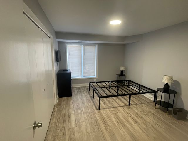 121 S Spruce Avenue 103, Wood Dale, IL 60191