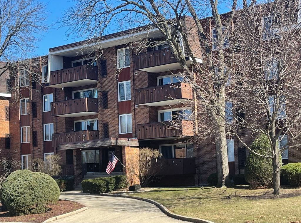 121 S Spruce Avenue 103, Wood Dale, IL 60191