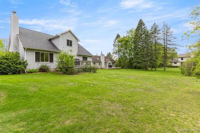 7978 Hoffman Drive, Waterford, MI 48327