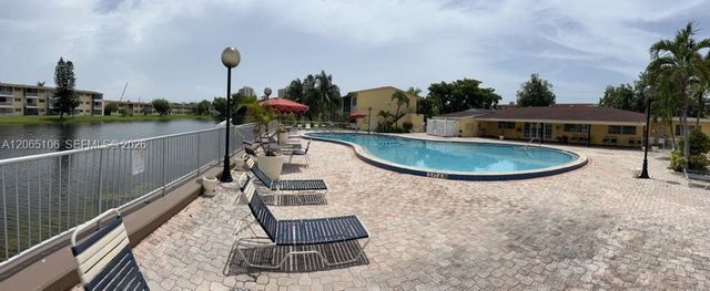 2825 NE 201st Ter M215, Aventura, FL 33180