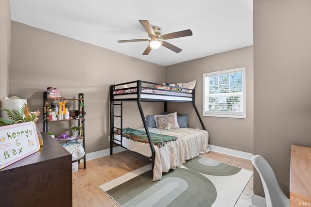 401 W Grissom Avenue, Mitchell, IN 47446