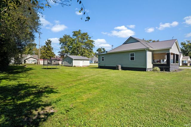 401 W Grissom Avenue, Mitchell, IN 47446