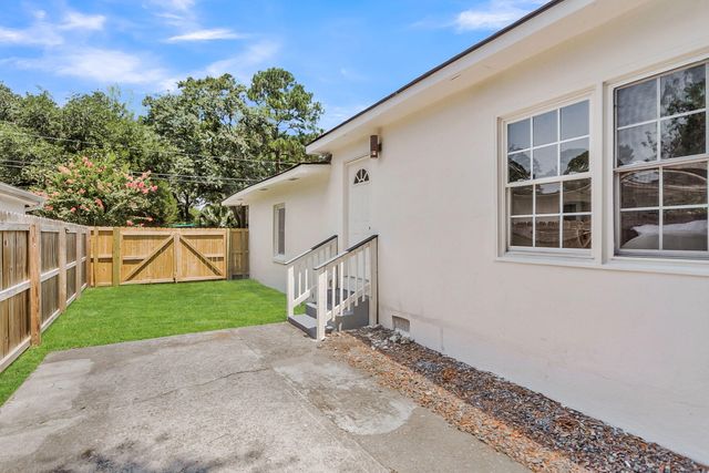 1449 S Sherwood Drive, Charleston, SC 29407