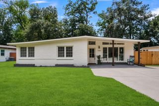 1449 S Sherwood Drive, Charleston, SC 29407