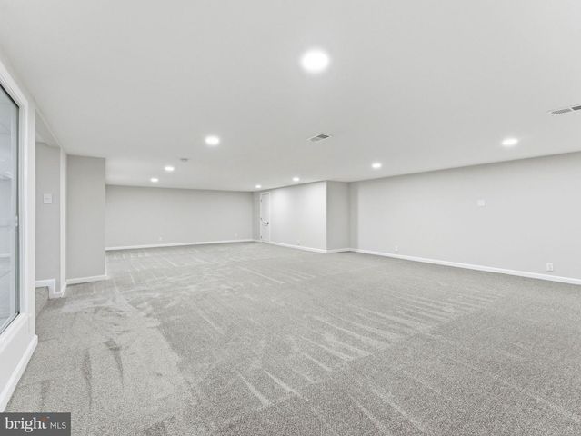 856 WILLOW GROVE RD, Pittsgrove, NJ 08318