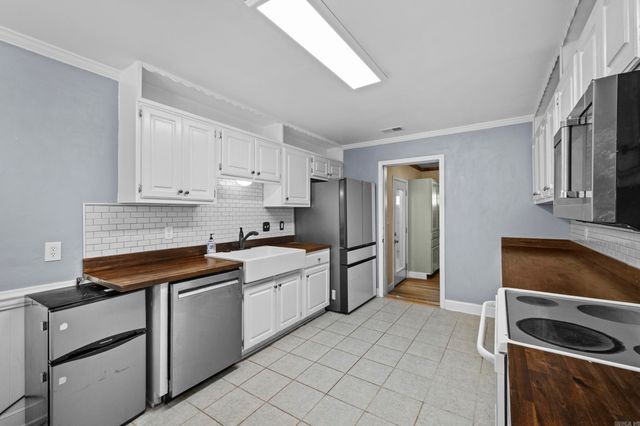 217 Rodney Guthrie Drive, Cabot, AR 72023