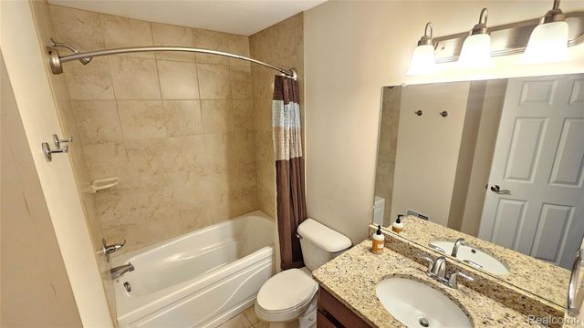 41594 Mitchell Road, Novi, MI 48377