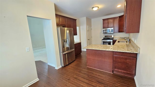 41594 Mitchell Road, Novi, MI 48377