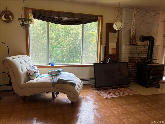 3 Kehrley Lane, Swan Lake, NY 12783