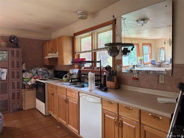 3 Kehrley Lane, Swan Lake, NY 12783