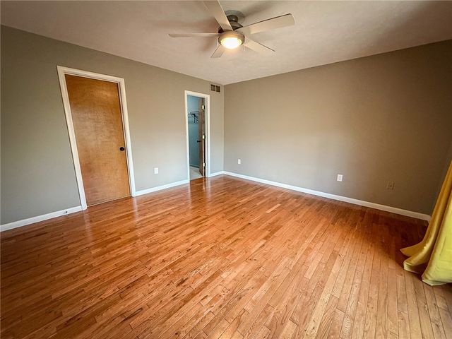 319 Lakewood Dr, Center Twp, PA 16001