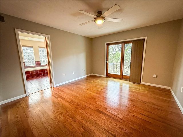 319 Lakewood Dr, Center Twp, PA 16001