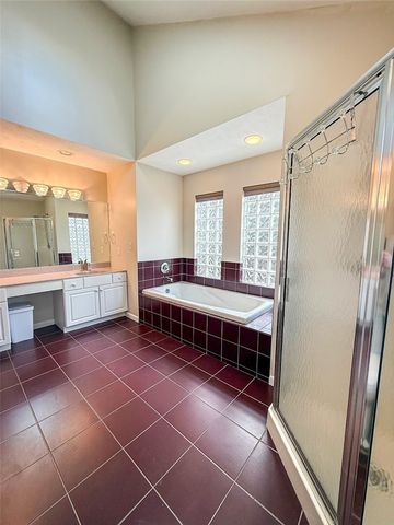 319 Lakewood Dr, Center Twp, PA 16001