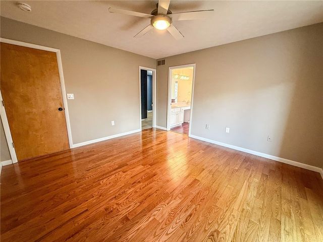 319 Lakewood Dr, Center Twp, PA 16001