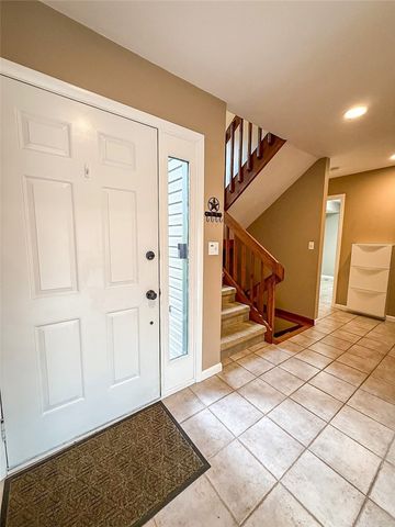 319 Lakewood Dr, Center Twp, PA 16001