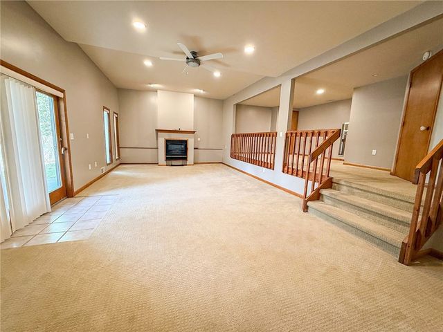 319 Lakewood Dr, Center Twp, PA 16001