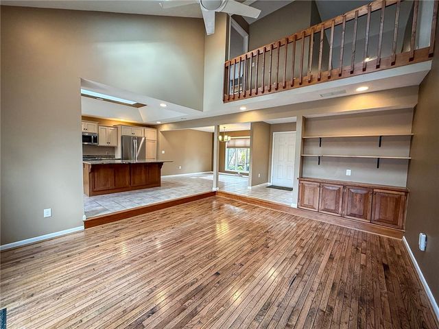 319 Lakewood Dr, Center Twp, PA 16001