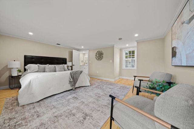 162 High St B, Danvers, MA 01923