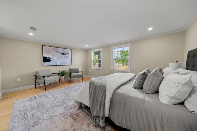 162 High St B, Danvers, MA 01923