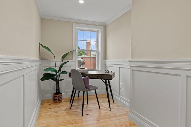 162 High St B, Danvers, MA 01923