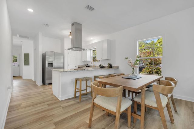 822 Tucker Street, Tallahassee, FL 32310