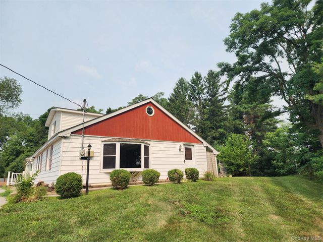 32 Osborne Hill Road, Wappingers Falls, NY 12590