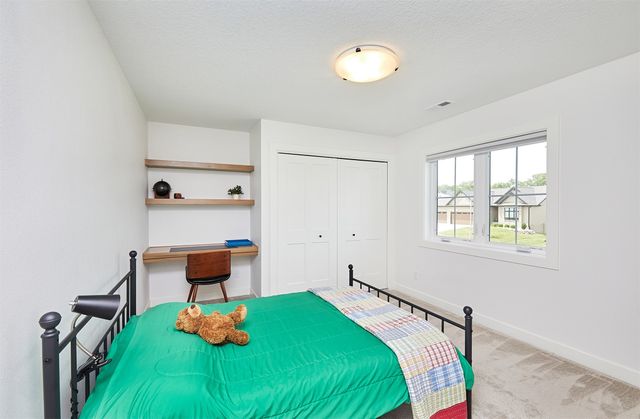 11174 Westport Drive, West Des Moines, IA 50266