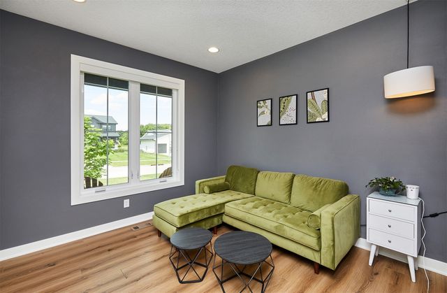 11174 Westport Drive, West Des Moines, IA 50266