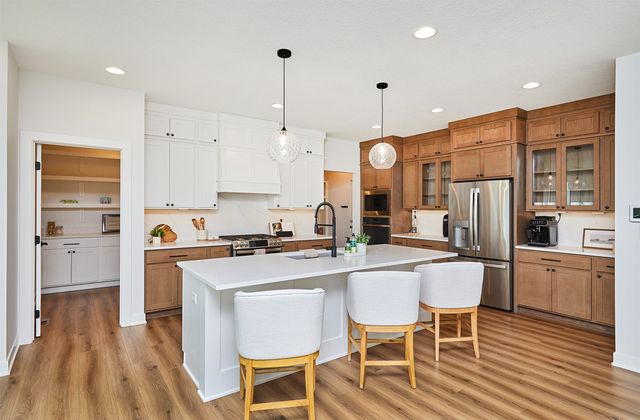 11174 Westport Drive, West Des Moines, IA 50266