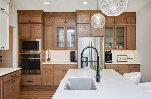 11174 Westport Drive, West Des Moines, IA 50266