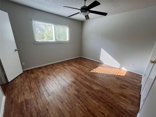 1202 Newning Ave 207, Austin, TX 78704