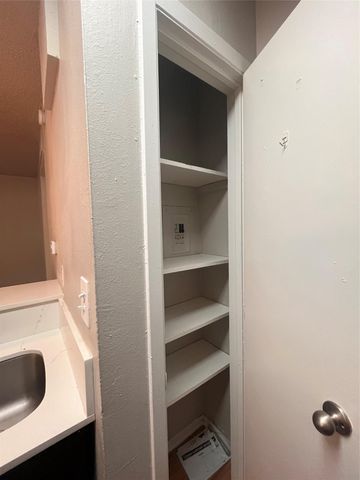 1202 Newning Ave 207, Austin, TX 78704