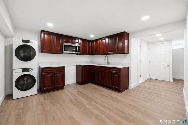 12 Center Street, Stamford, CT 06906