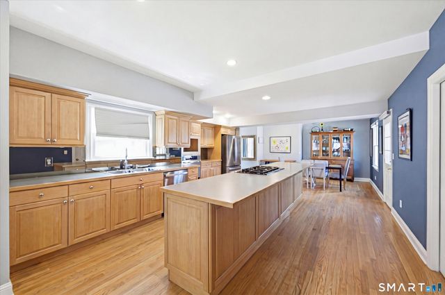 12 Center Street, Stamford, CT 06906
