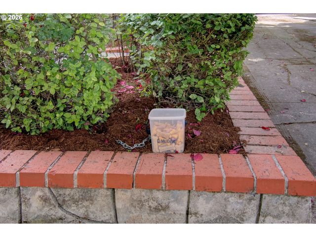 2210 Ne 54TH Ave, Portland, OR 97213