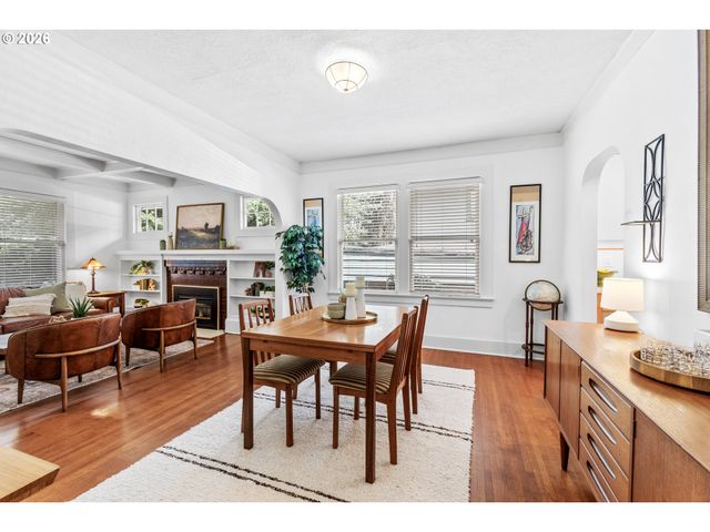 2210 Ne 54TH Ave, Portland, OR 97213